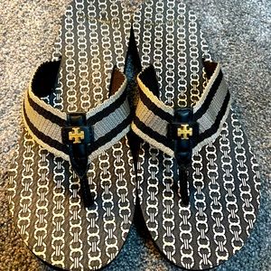 Tory Burch Flip Flops! Good condition! Size 9